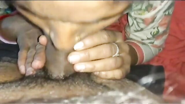 Desi girl passionately sucking thick cock closeup in homemade video