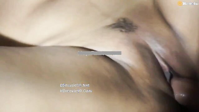 Indian MILF Maya Rati deepthroat closeup with cumshot