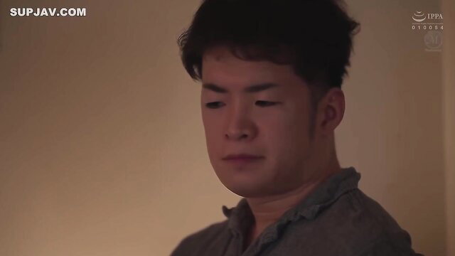 Kiyoka Toyosaki's handsome son-in-law in seductive JAV scene