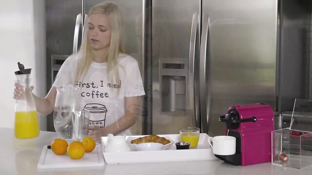 Blonde Riley Reid in 'First I Need Coffee' tee pours juice at naughty teen slumber party