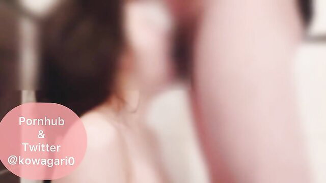 Kowagari0 perverted college girl naked bathroom blowjob
