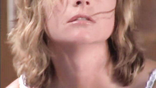 Amanda closeup face and neck in lingerie, seductive lips