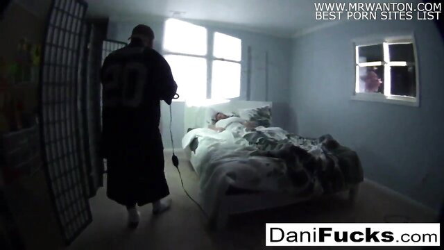 Sexy Dani wakes up in bed with Erik for morning romp, Puba