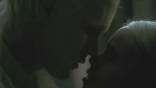 Milly Alcock nude kiss with Fabien Frankel House of Dragon S1Ep4