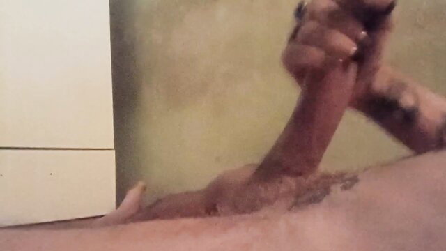 Carlos Helder Filho handjob cumshot after waking in dad's room