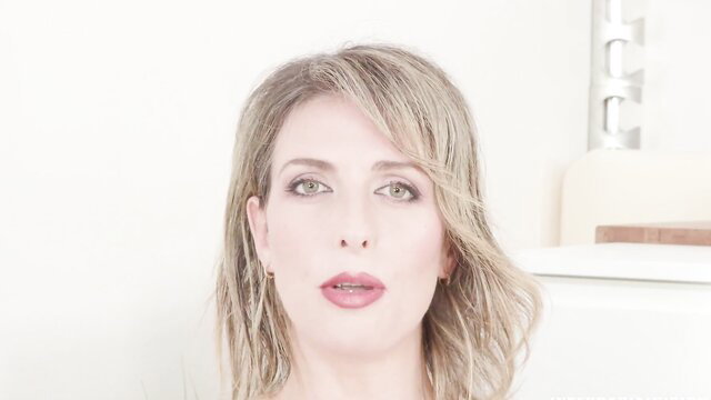 Blonde Emma Klein closeup portrait, sexy lips, hot pornstar gaze