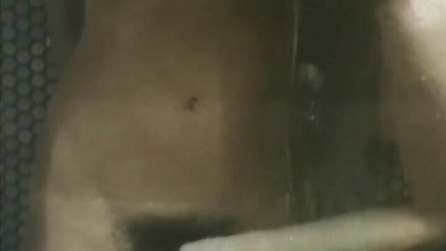 Vintage Ribu Film babe Laura in steamy shower closeup