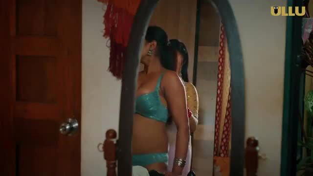 Indian MILF in shiny green bikini with brunette sensual allure