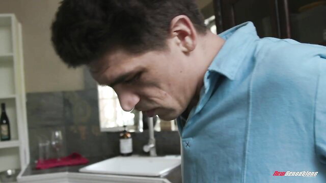 Bruce Venture deepthroat surprise for Danni Rivers in kitchen