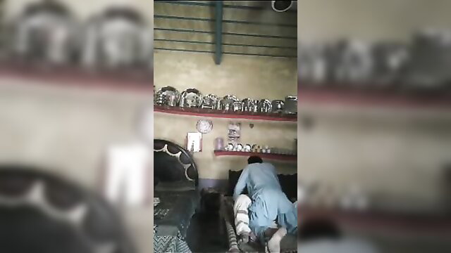 Pakistani homemade teen couple doggy style fuck on bed