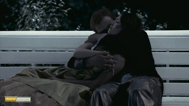 Justine Waddell futa embrace on bench in Futa3dx scene