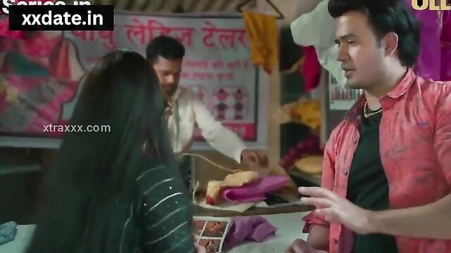 Pushpa Bhabhi hot tailor shop flirt with hunk in sexy saree
