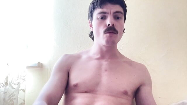 Bayleyseth shirtless muscular gay cam model with mustache smirking nude solo