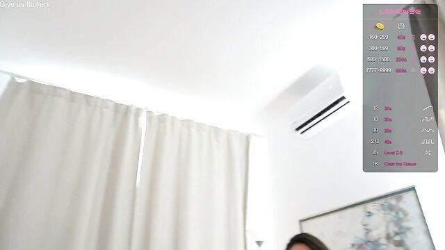 Wine_on_lips Chaturbate girl in white room with AC, sexy cam thumbnail