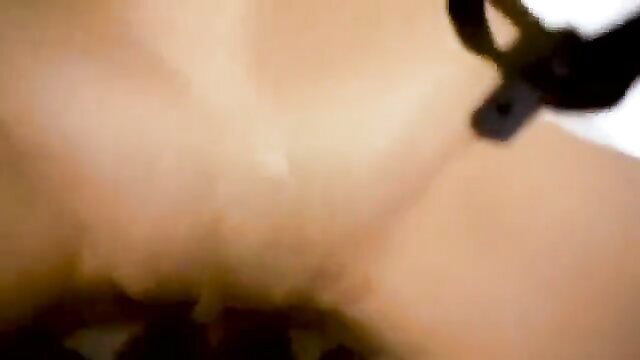 18yo Italian girlfriend fucked hard then facial cumshot