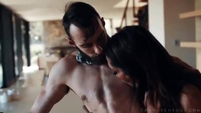 Sofia Sanders kissed by Chris Johnny in steamy shemale scene