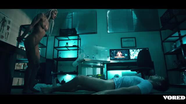 Veronica Leal nude over Jimmy Bud in lab, unbirthing vore setup