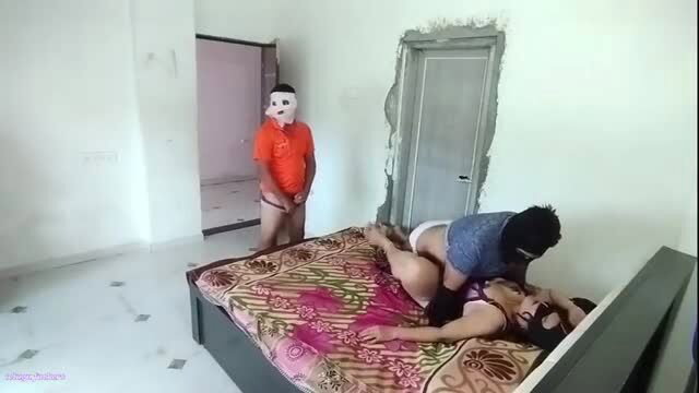 Telugu MILF in black mask taking two dicks in threesome