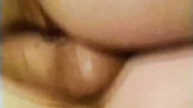 Curvy hottie natural tits closeup in Sex Champ hardcore pounding