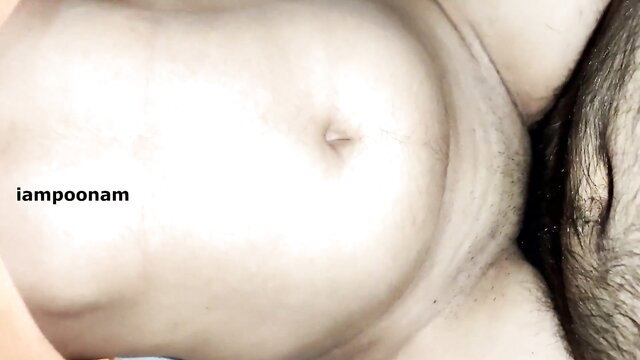 iampoonam Indian GF closeup belly navel hairy pussy tease
