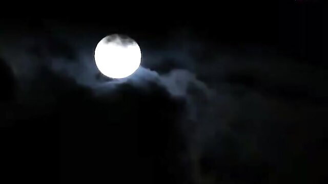 Merrid Bhabhi hardcore bedroom sex under full moon