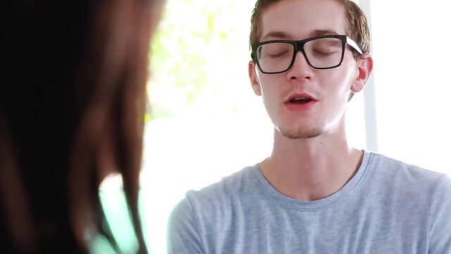 Skinny blue-eyed stepsister in glasses teases with open mouth cocksucking skills