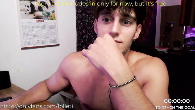 Hot shirtless Folleti7 flexing muscles in live cam show, free OnlyFans tease