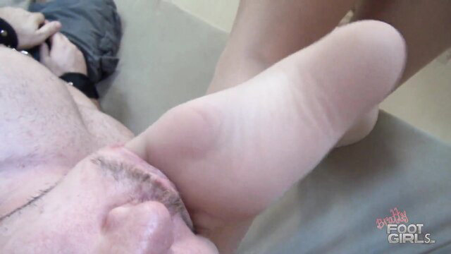 Genesis sweaty stocking footjob after dancing on man's cock