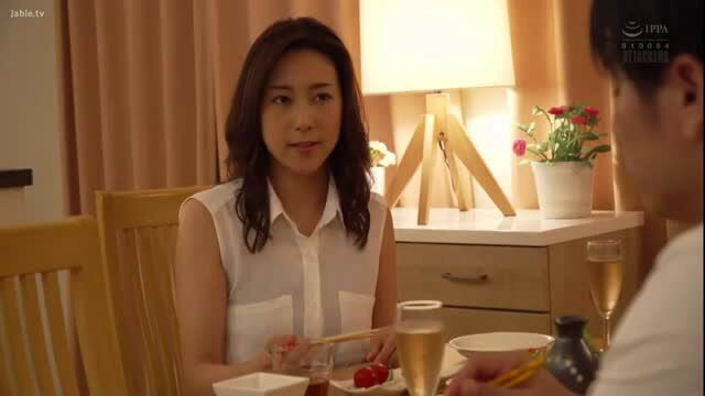 松下紗榮子 frustrated housewife in sheer blouse at dinner with neighbor