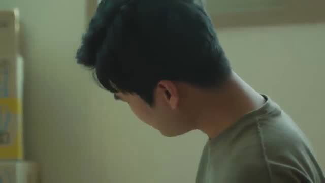 Korean guy in green shirt, profile view, softcore thumbnail