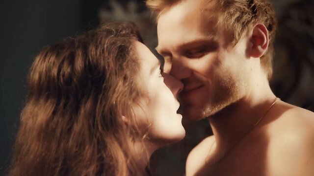Hanna Plab and Seyneb Saleh nude kiss in Nachte vor Hochzeiten hot sex scene