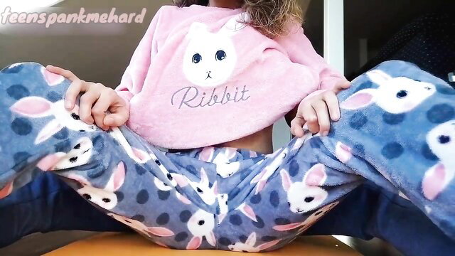 Teen stepsis spreads legs in bunny pajamas, teasing wet pussy