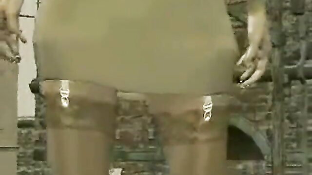 Old giantess animation: huge woman in green dress and stockings