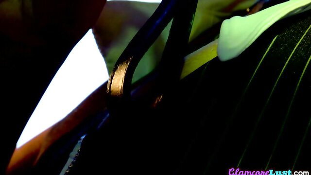 Glamcore Lust glamorous sluts 3some deepthroat & pussydrilling