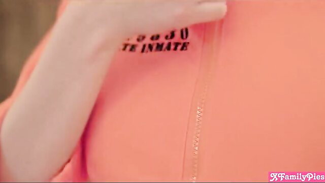 Petite stepsisters in pink jumpsuits with inmate tattoos, scared Halloween prank threesome