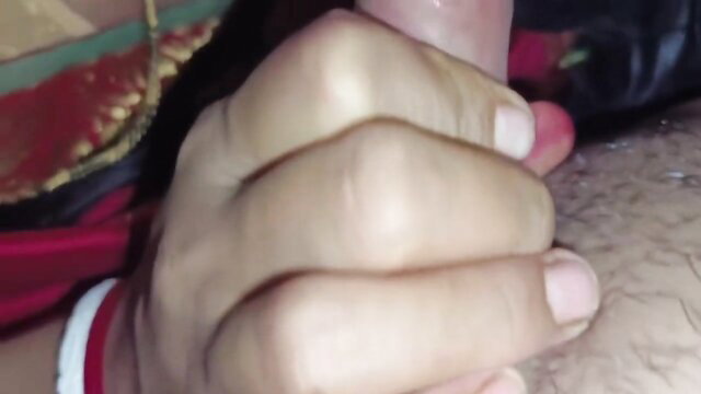 Indian village bhabhi gives sloppy handjob blowjob to neighbor