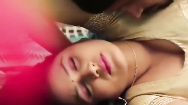 Indian hot mom sleeping in saree, cleavage exposed, erotic closeup