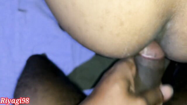 Indian MILF doggy style homemade sex, big ass pounded first time