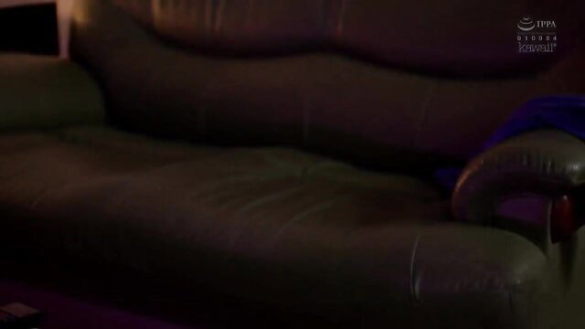 Japanese office lady fucked by boss in hotel bed BDSM JAV