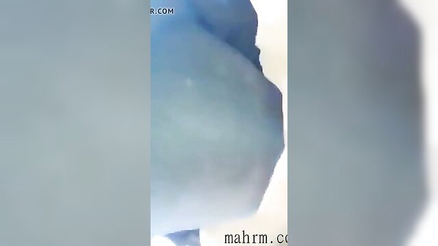 Blurry Algerian Arab woman skhouna closeup face and body