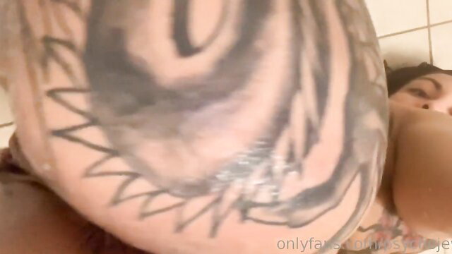 Psychojewlz wet tits twerking closeup tattooed arm on busty chest