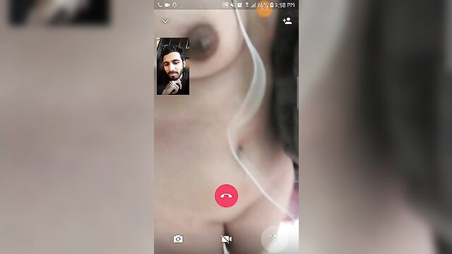 Desi Paki teen nude video call, flashing hot pussy and boobs