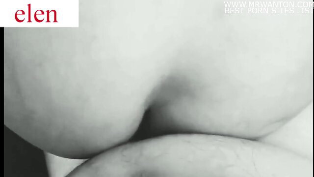 Ellen closeup of huge pale tits and ass in erotic pose