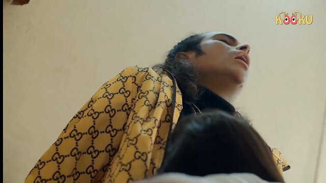 Desi secretary in Gucci robe fucked by director closeup