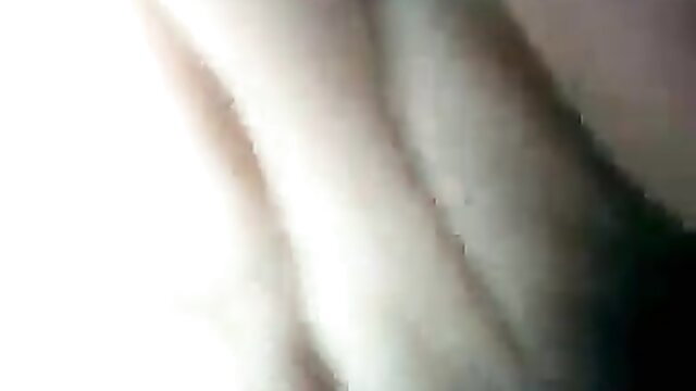 Indian beauty's pale ass and thighs teased in bed closeup