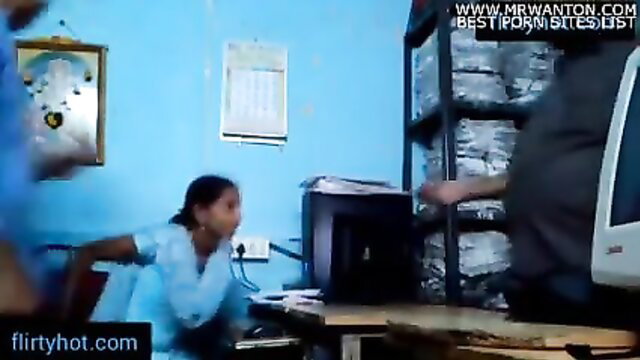Indian virgin girl first time fucked by boss in office