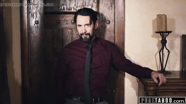 Aggressive house hunter in suit demands rough sex at door