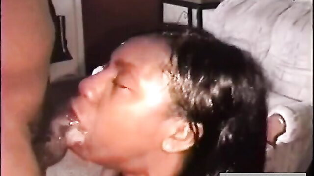 Black woman sloppy deepthroat blowjob with massive cumshot facial