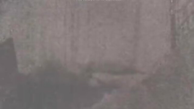 Blurry amateur woman caught orgasming in free real orgasm video