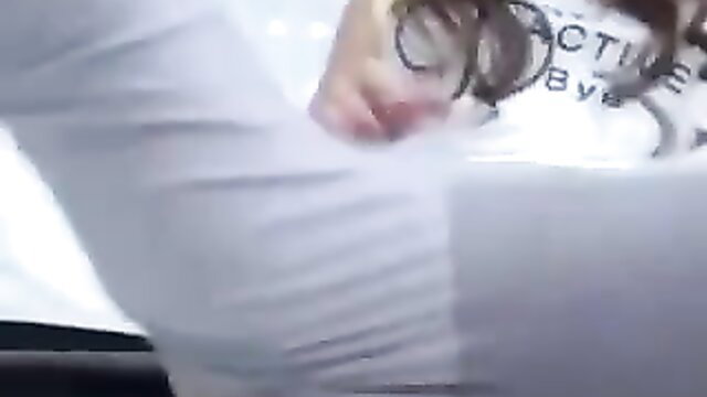 Korean girl masturbating in car, closeup squirt action